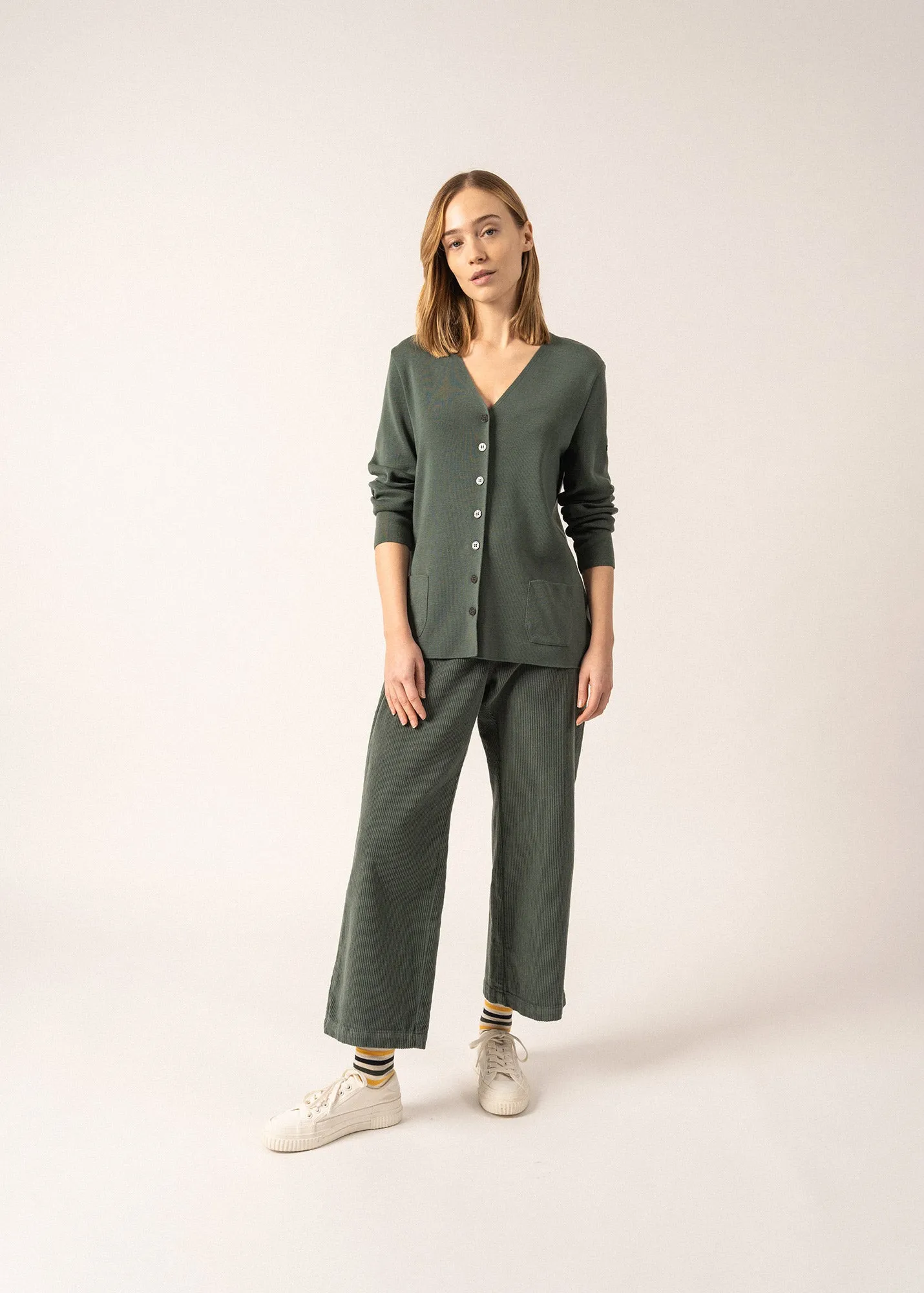 Blainville V neck cardigan - buttoned, in soft wool (VEGETAL)