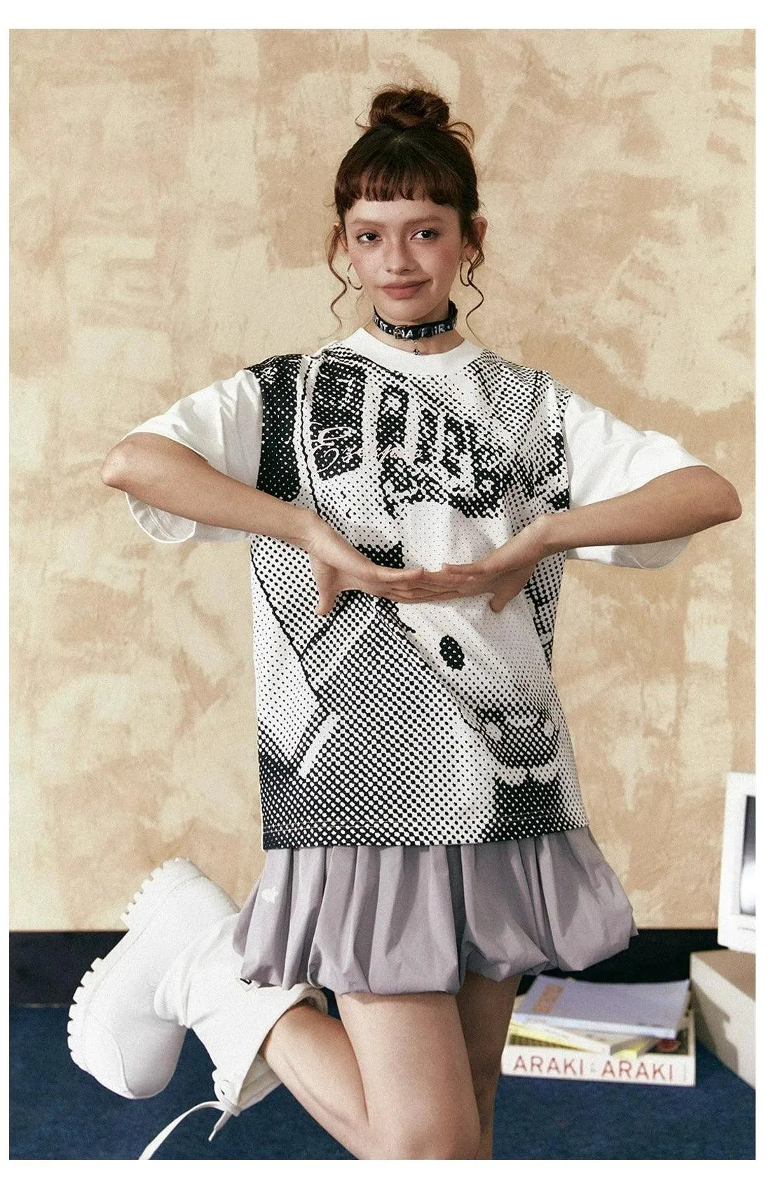 Ezek Artistic Halftone Print White Oversized T-Shirt And Gray Pleated Mini Skirt Set - Unisex Urban Streetwear