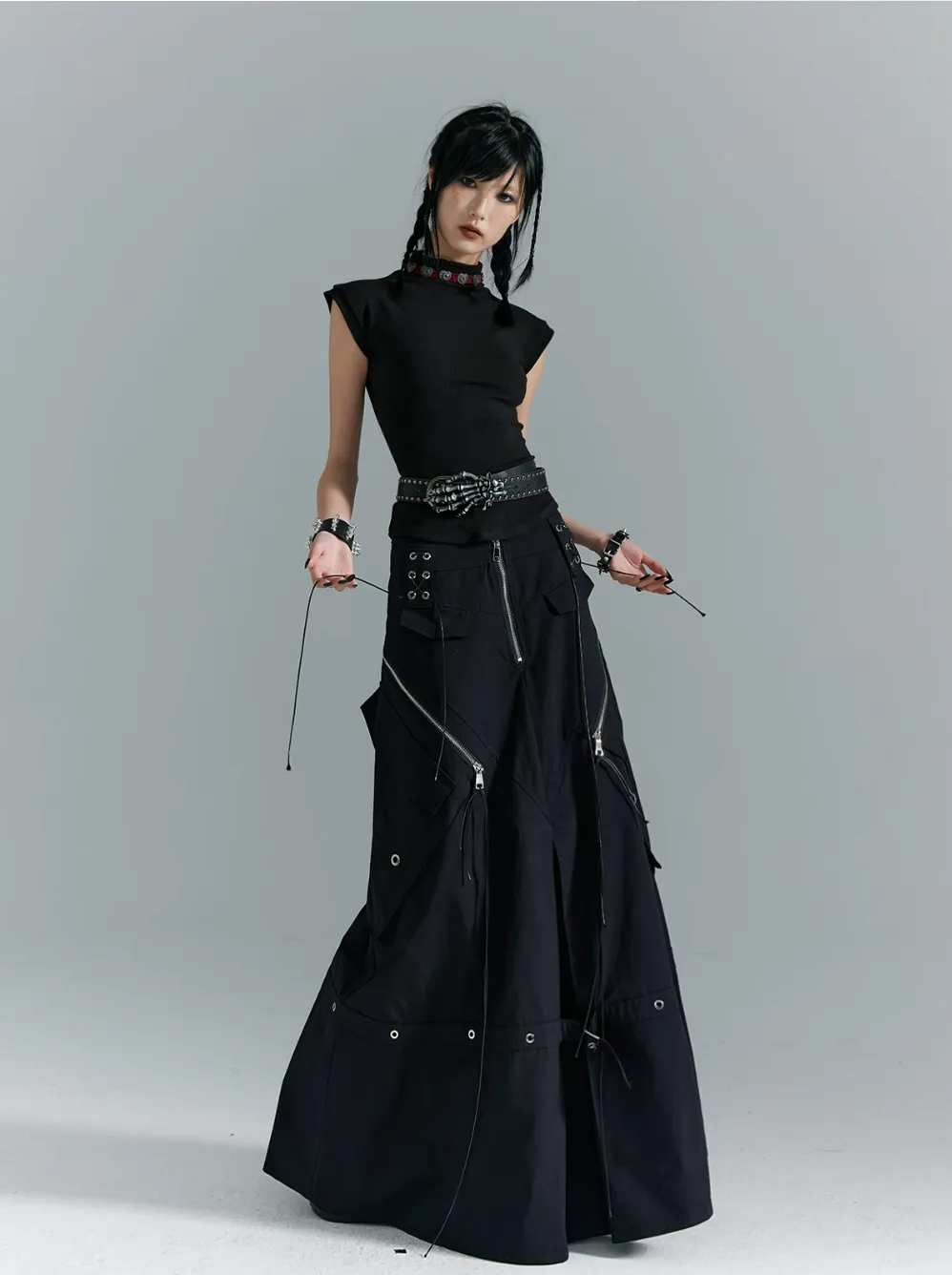 Frustration Garden Gothic Cargo Maxi Skirt - Black Floor-Length with Zipper Details and Multiple Pockets