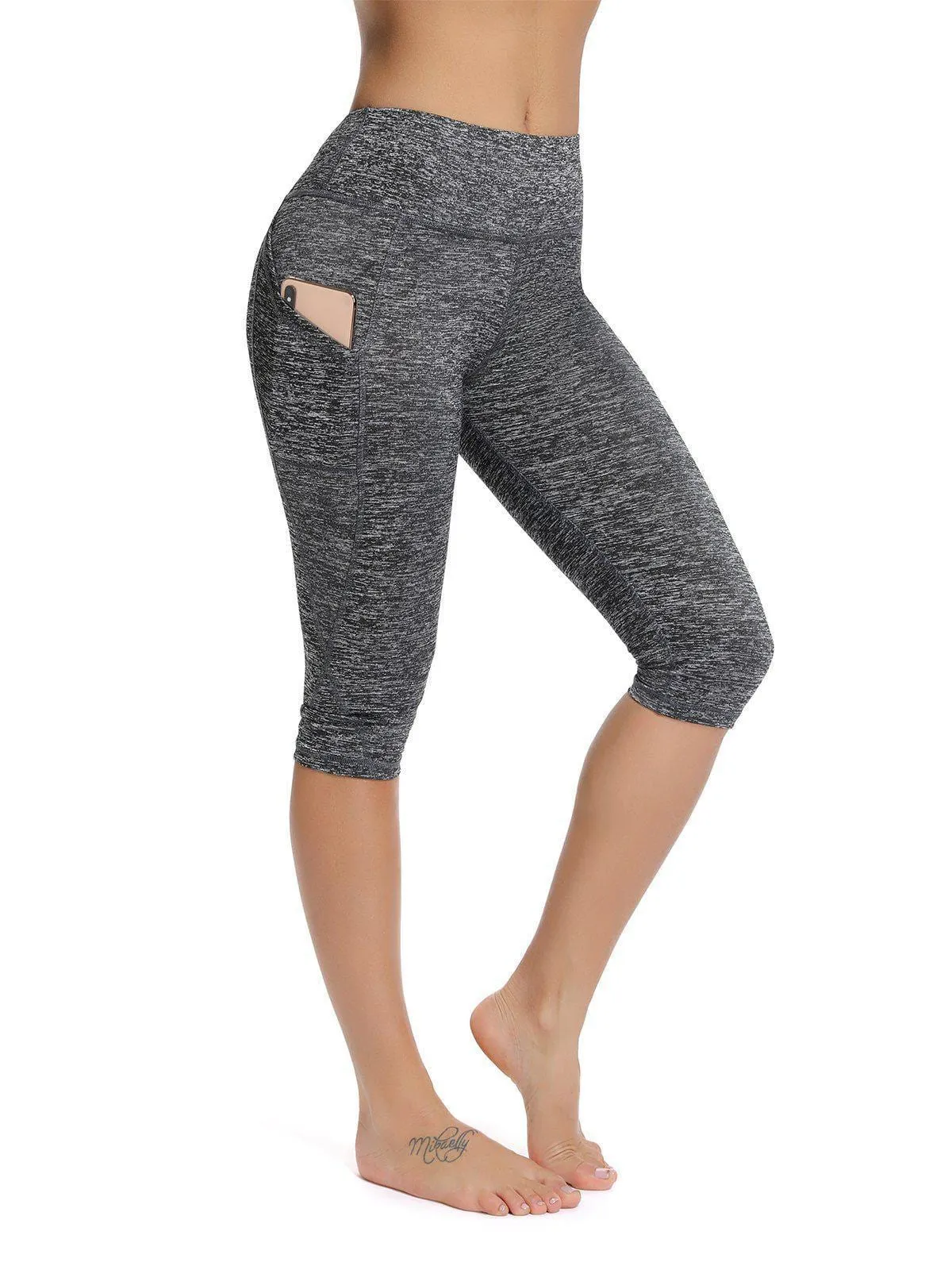 High Waist Solid Color Capris Yoga Pants