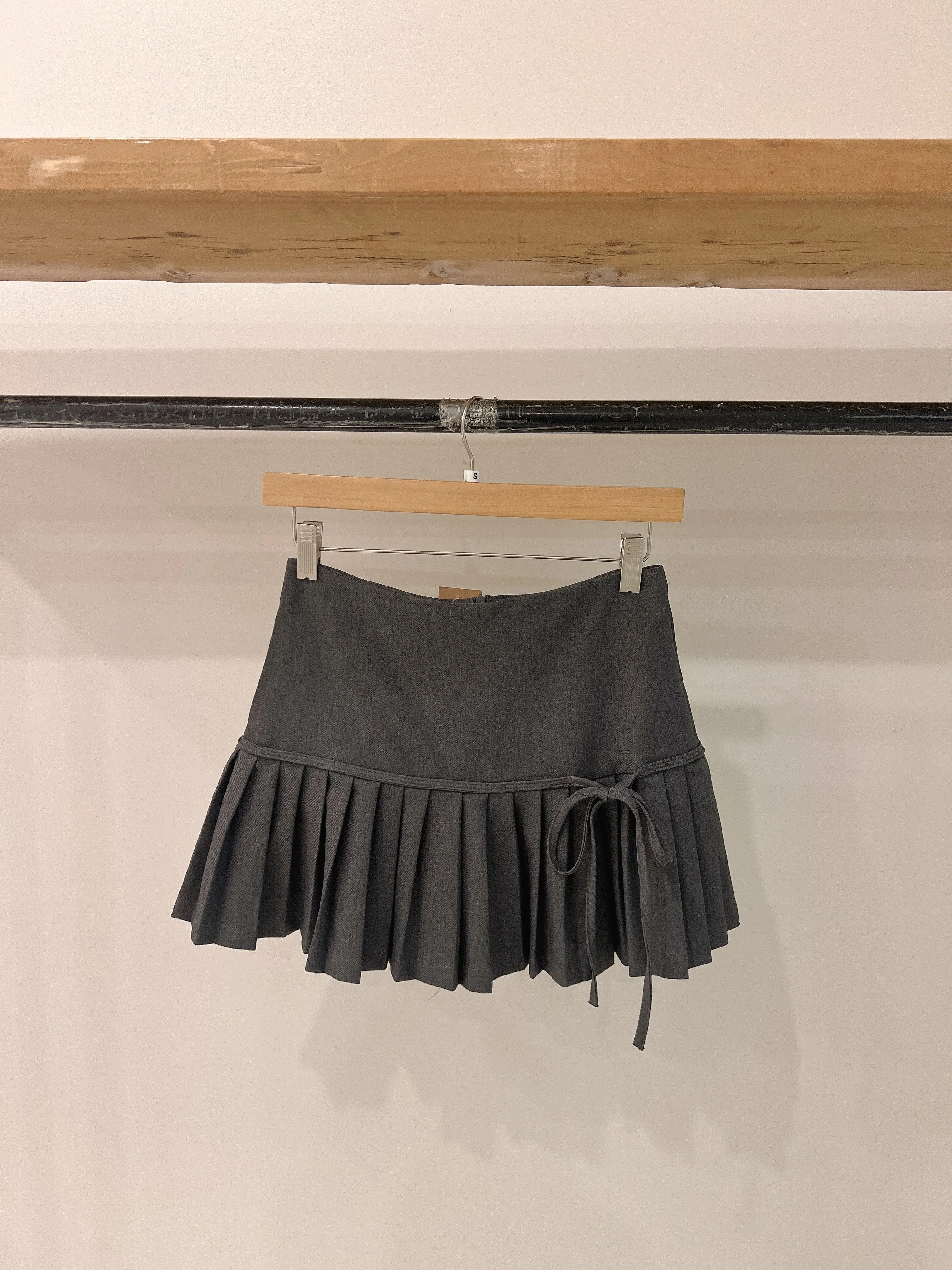 JENNA Pleated mini skirt