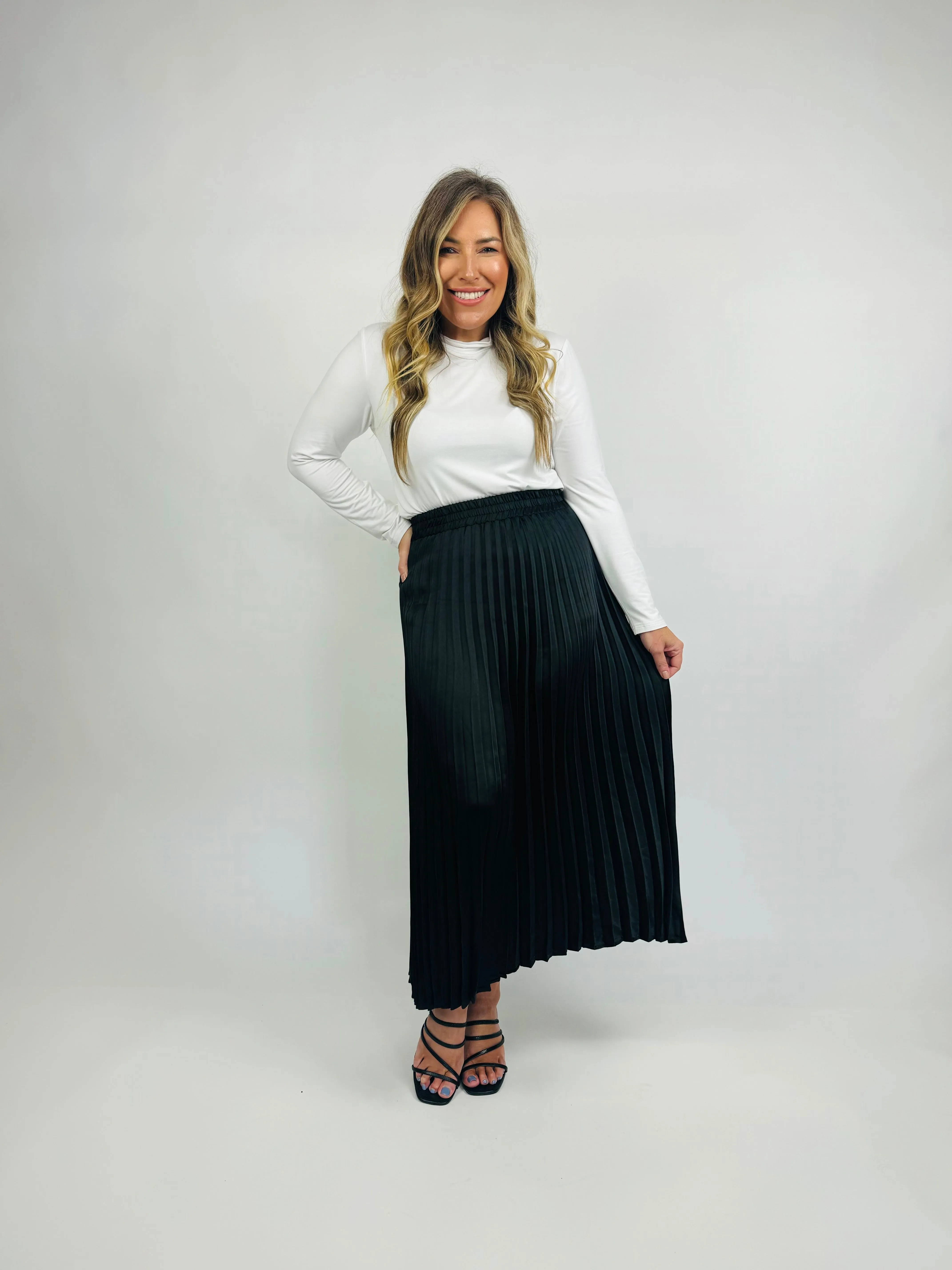 PLEATED SATIN SKIRT